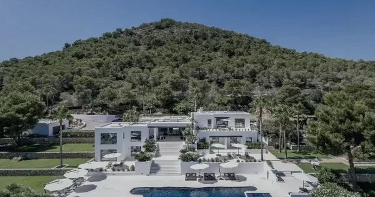 Villa con jardín y piscina en Marbella